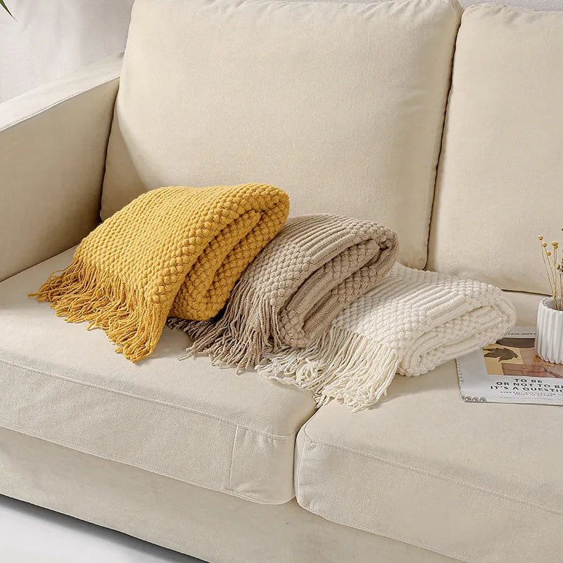 Chunky Knit Throw Blanket with Tassels — Soft Acrylic Farmhouse Blanket for Sofa & Bed — packaging